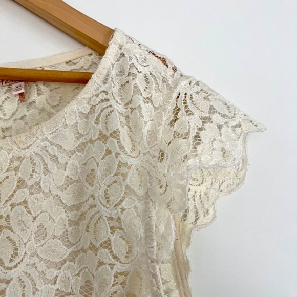 Aritzia Talula Lace Cropped Top, Cream, Size XS - Picture 7 of 9